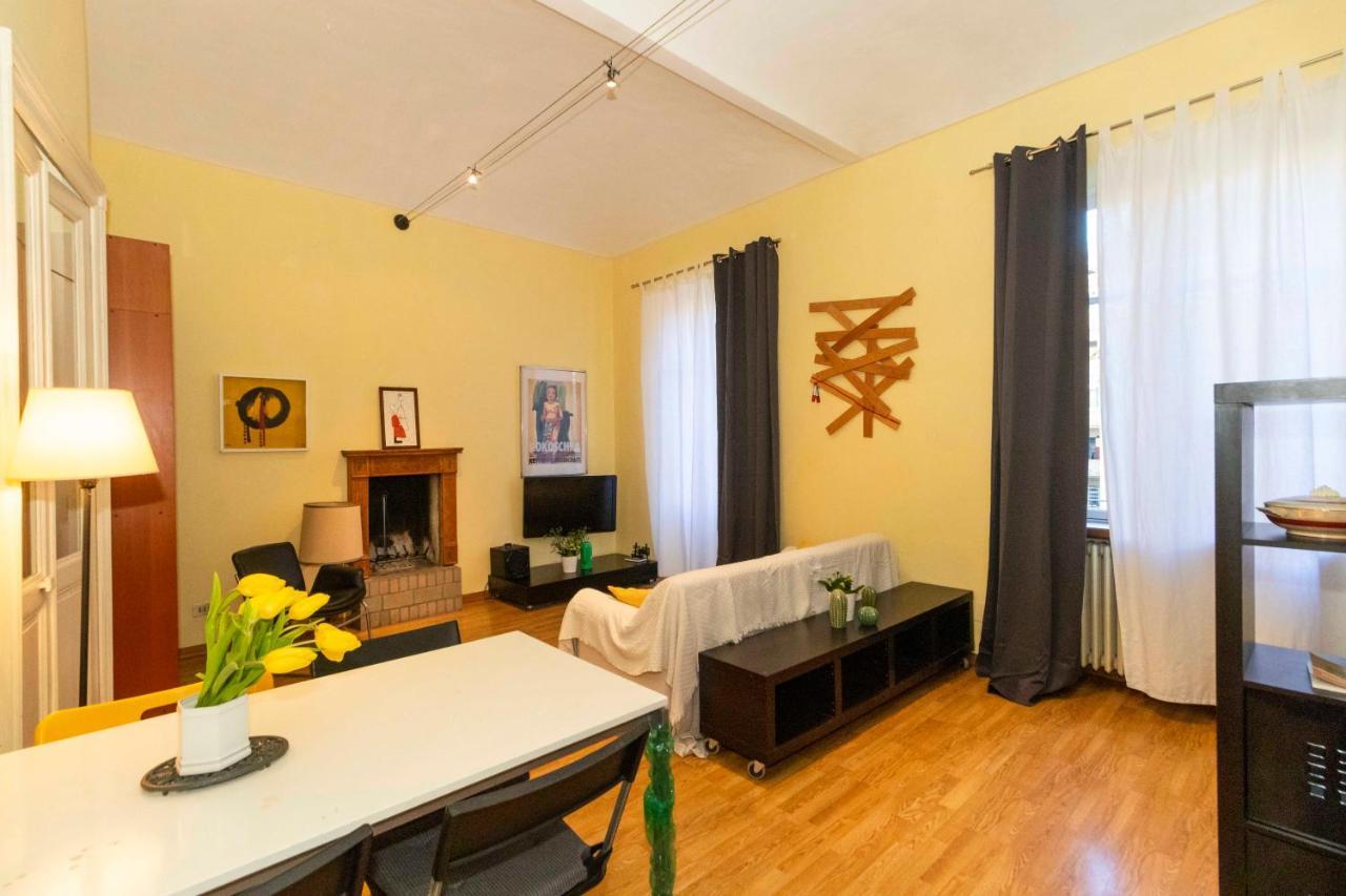 Porta Nuova & San Salvario Roomy Flat Турин Екстер'єр фото