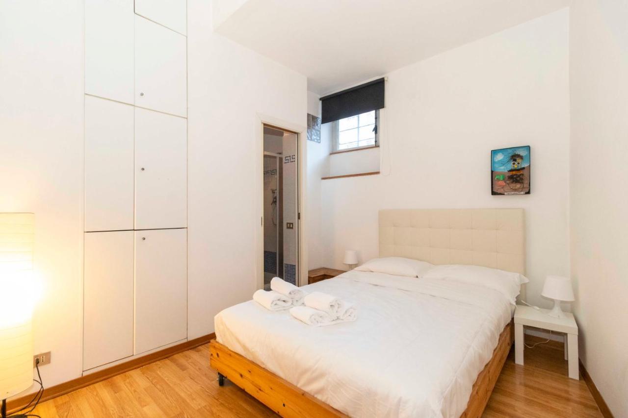 Porta Nuova & San Salvario Roomy Flat Турин Екстер'єр фото